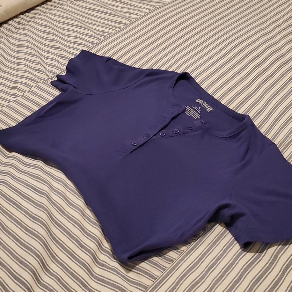 ☀️2/$15Duluth cotton top